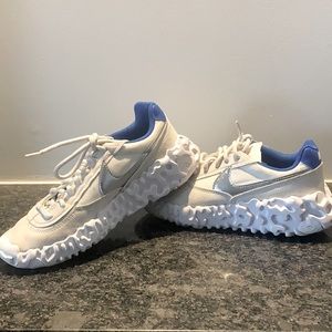 Highly coveted Men’s Nike Overbreak Gym Shoes